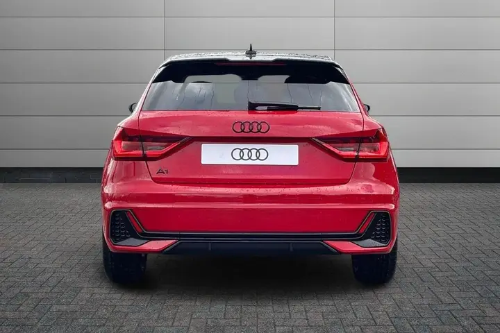 Audi A1 2026 photo 5