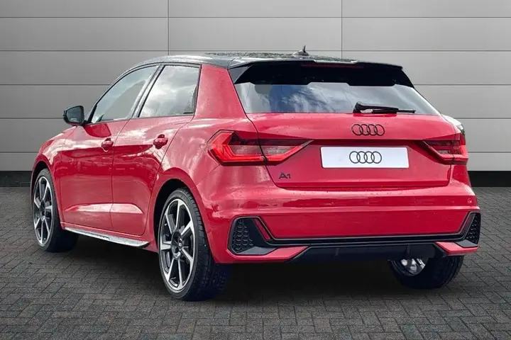 Audi A1 2026 photo 2
