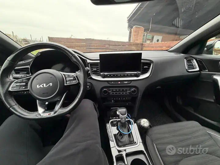 Kia Xceed 2023 photo 5