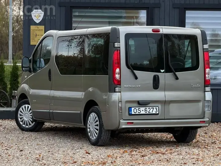 Renault Trafic 2009 photo 4
