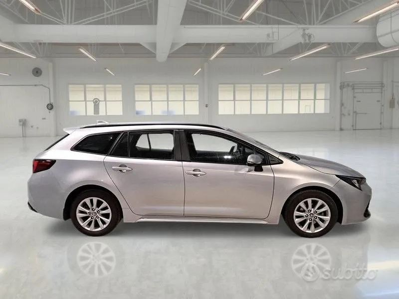 Toyota Corolla 2023 photo 3