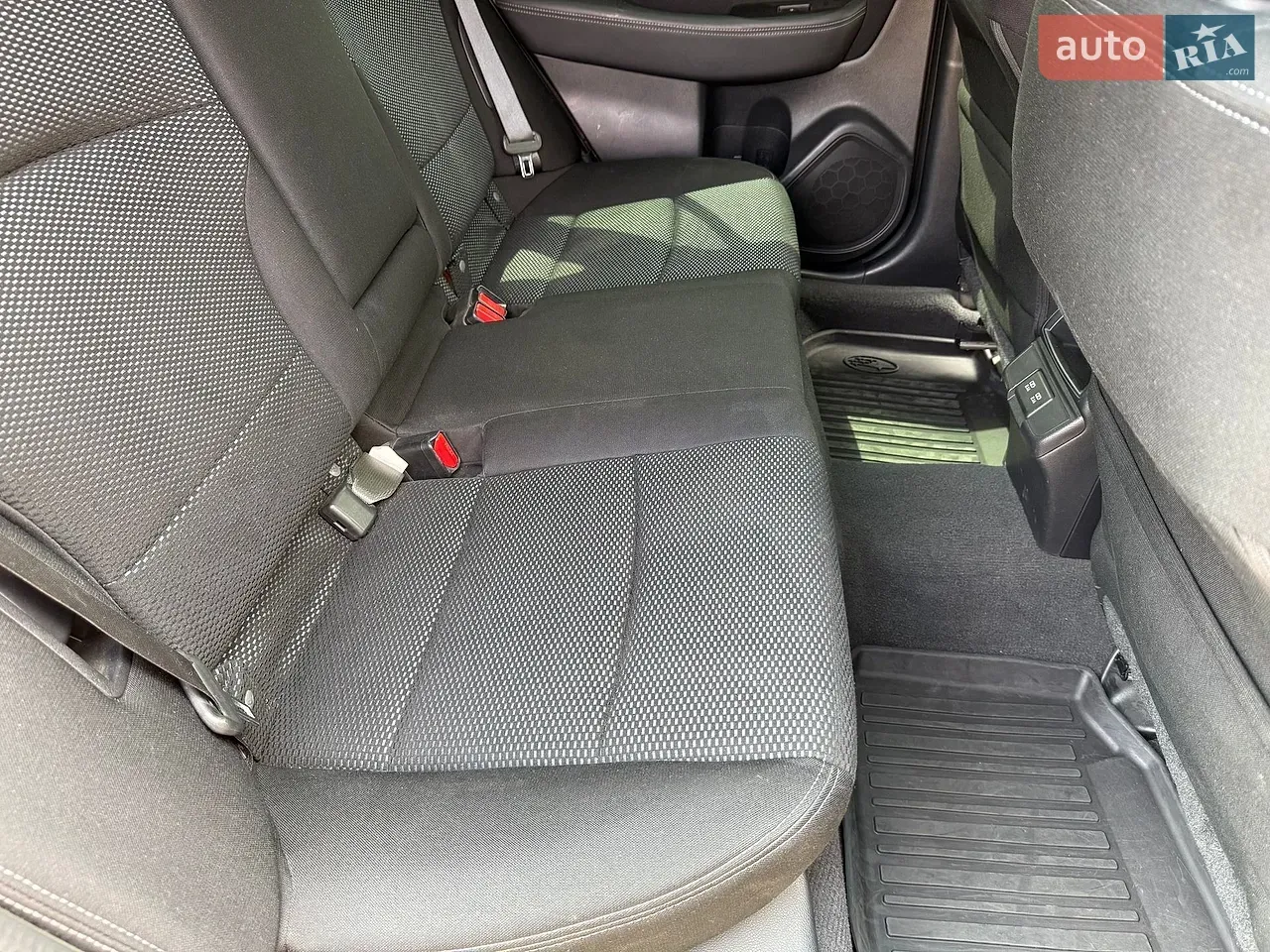 Subaru Outback 2018 photo 3
