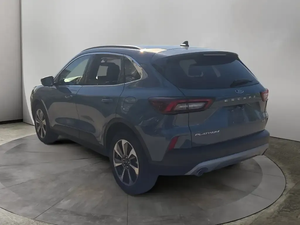 Ford Escape 2024 photo 3