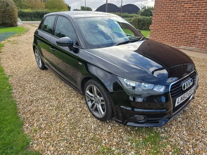 Audi A1 2012 photo 3