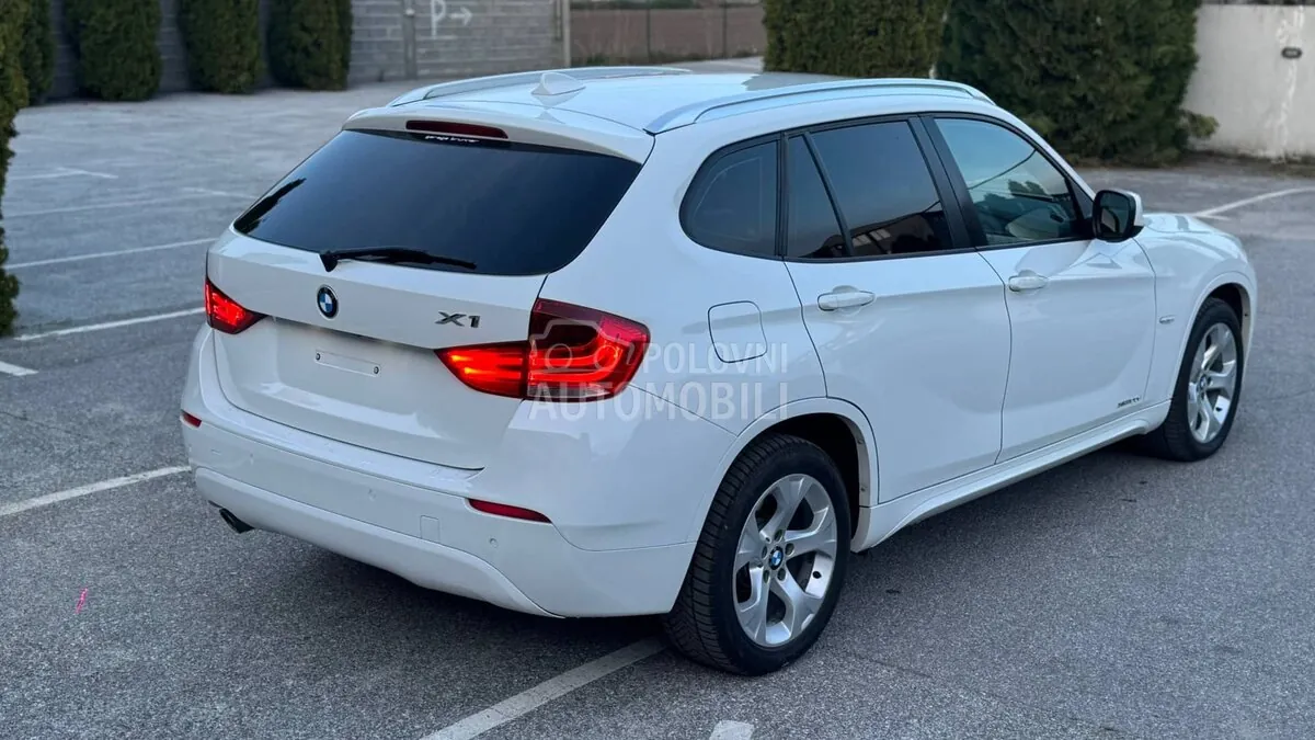 BMW X1 2010 photo 4