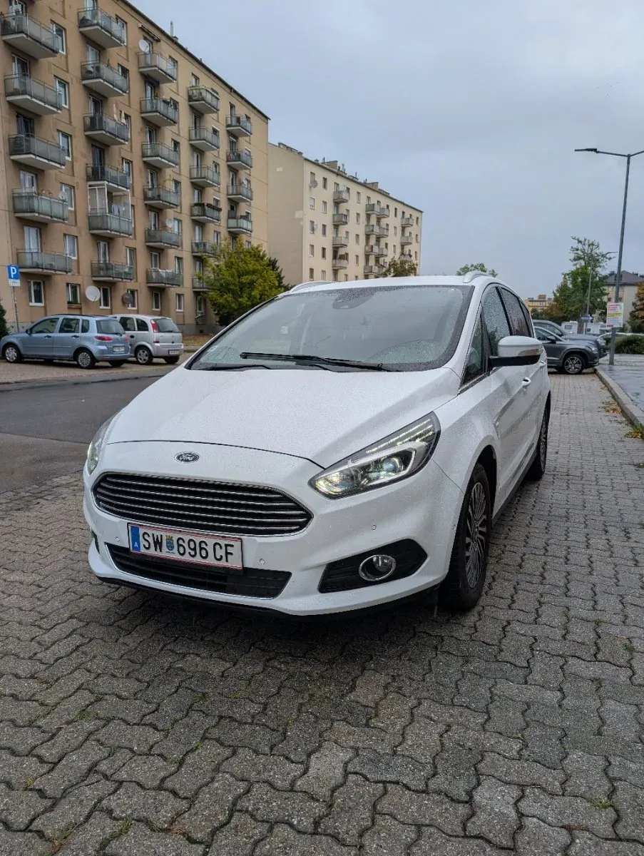 Ford S-Max