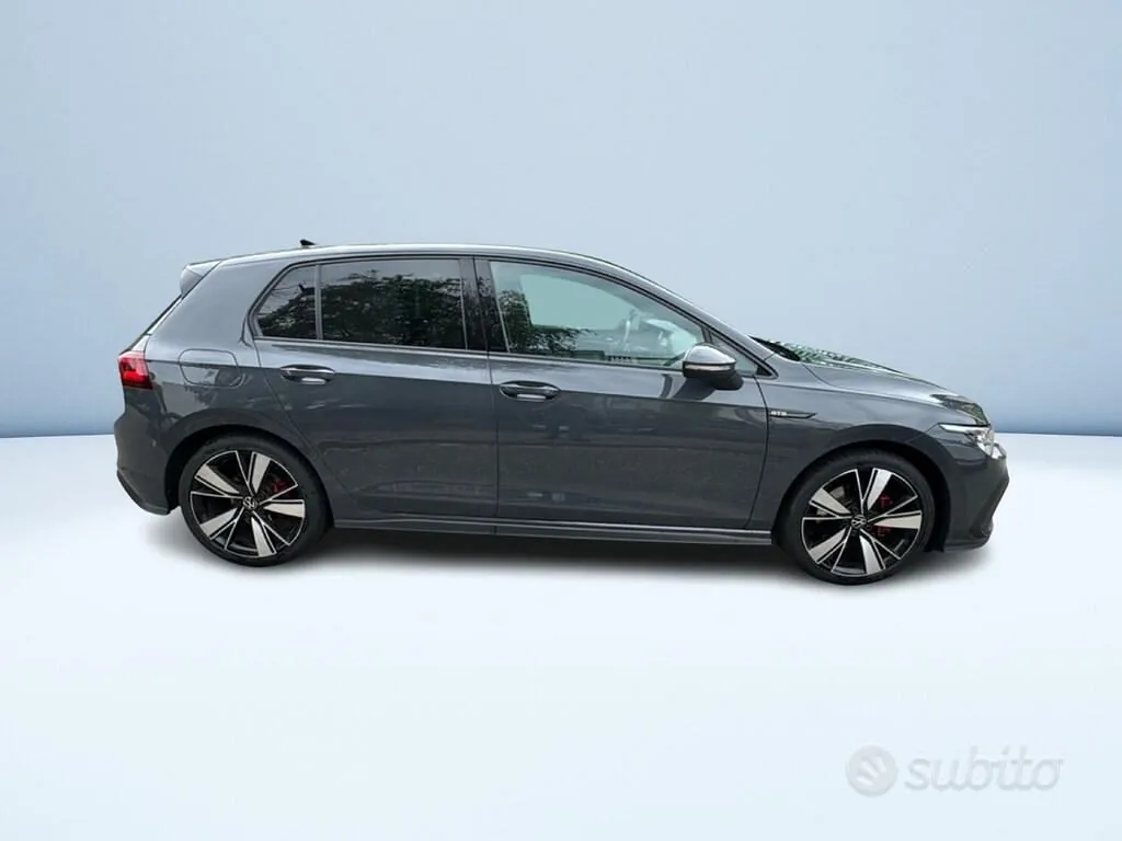 Volkswagen Golf 2022 photo 3