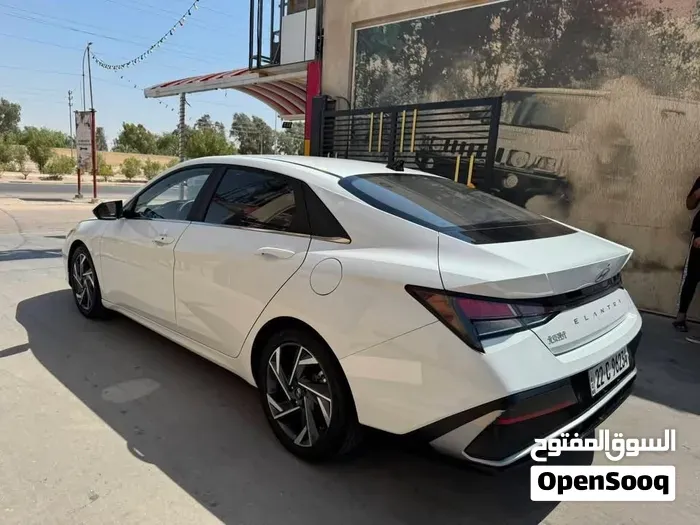 Hyundai Elantra 2024 photo 2