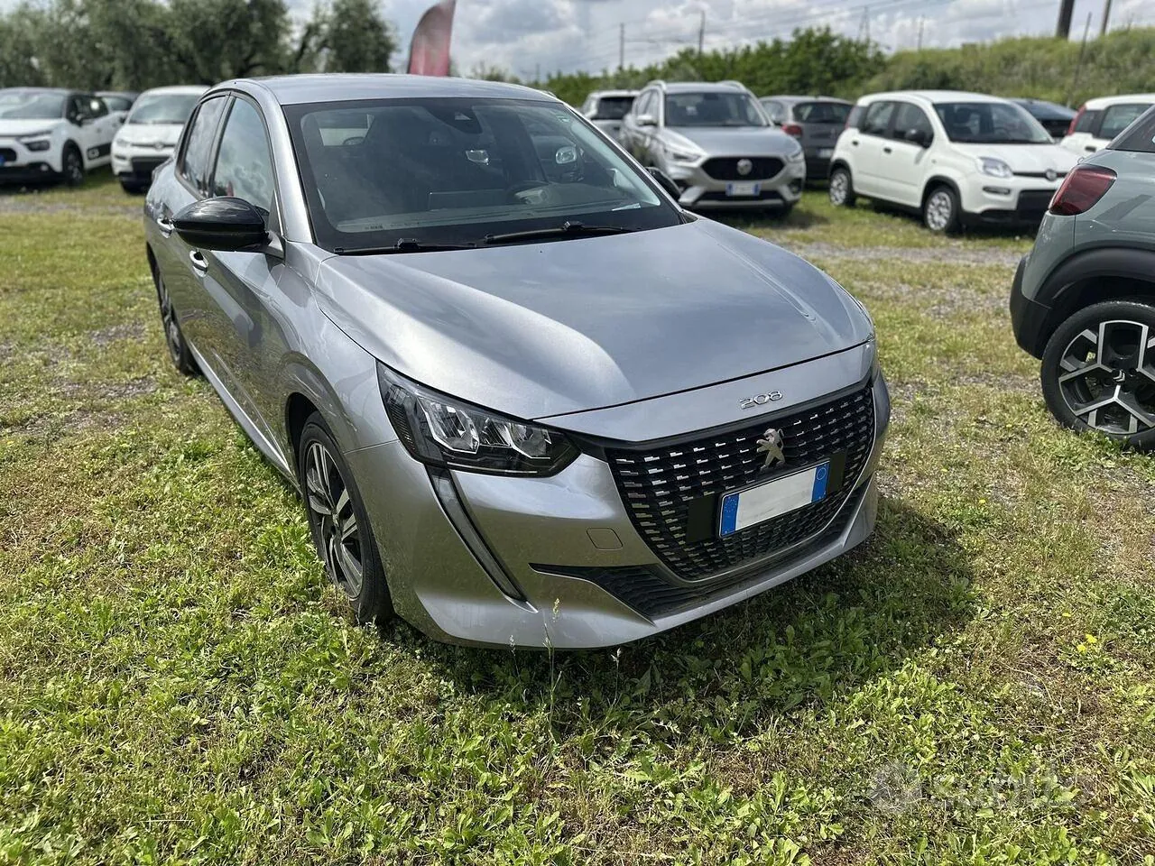 Peugeot 208 2024 photo 3