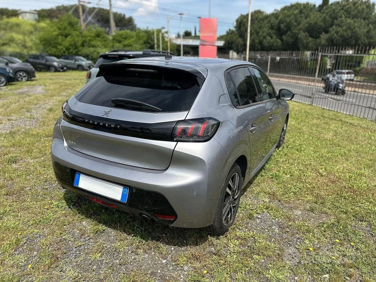 Peugeot 208 2024 photo 4