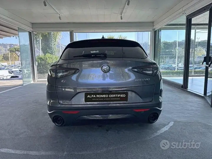 Alfa Romeo Stelvio 2023 photo 4
