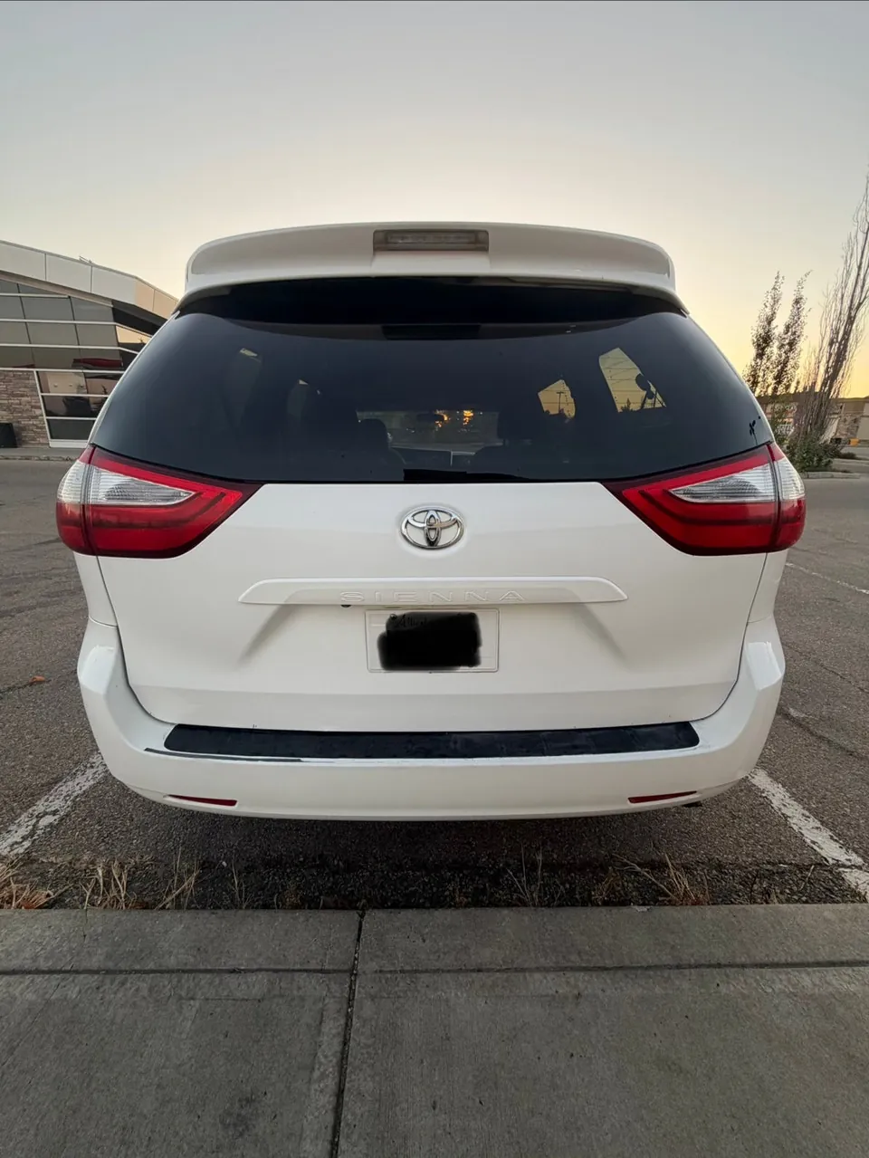Toyota Sienna 2017 photo 4