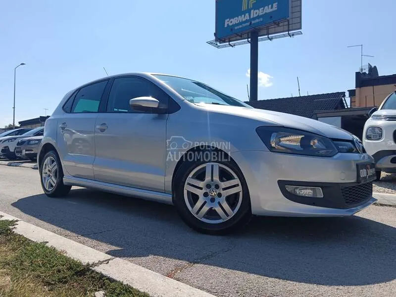 Volkswagen Polo 2010 photo 4
