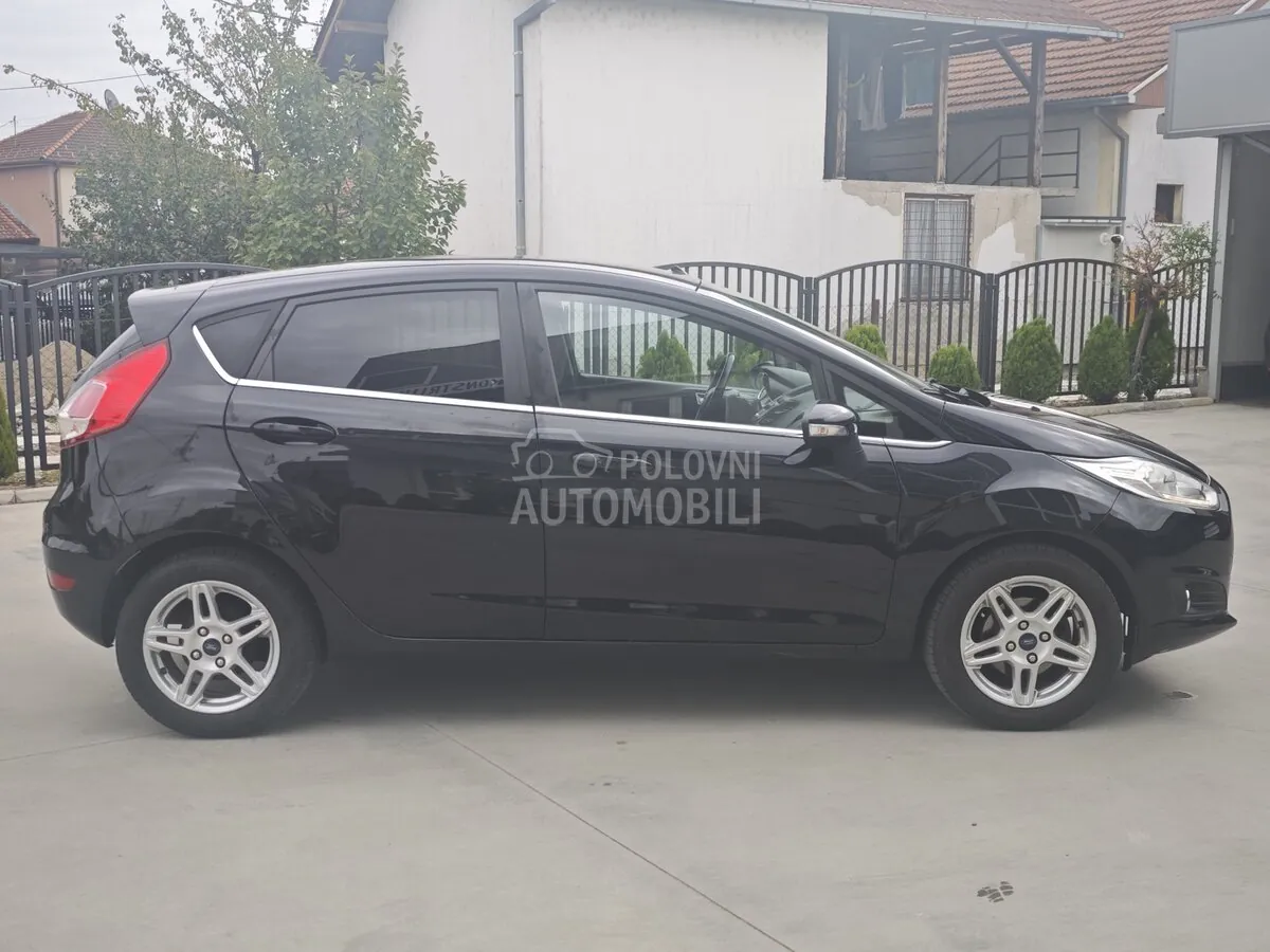 Ford Fiesta 2013 photo 5