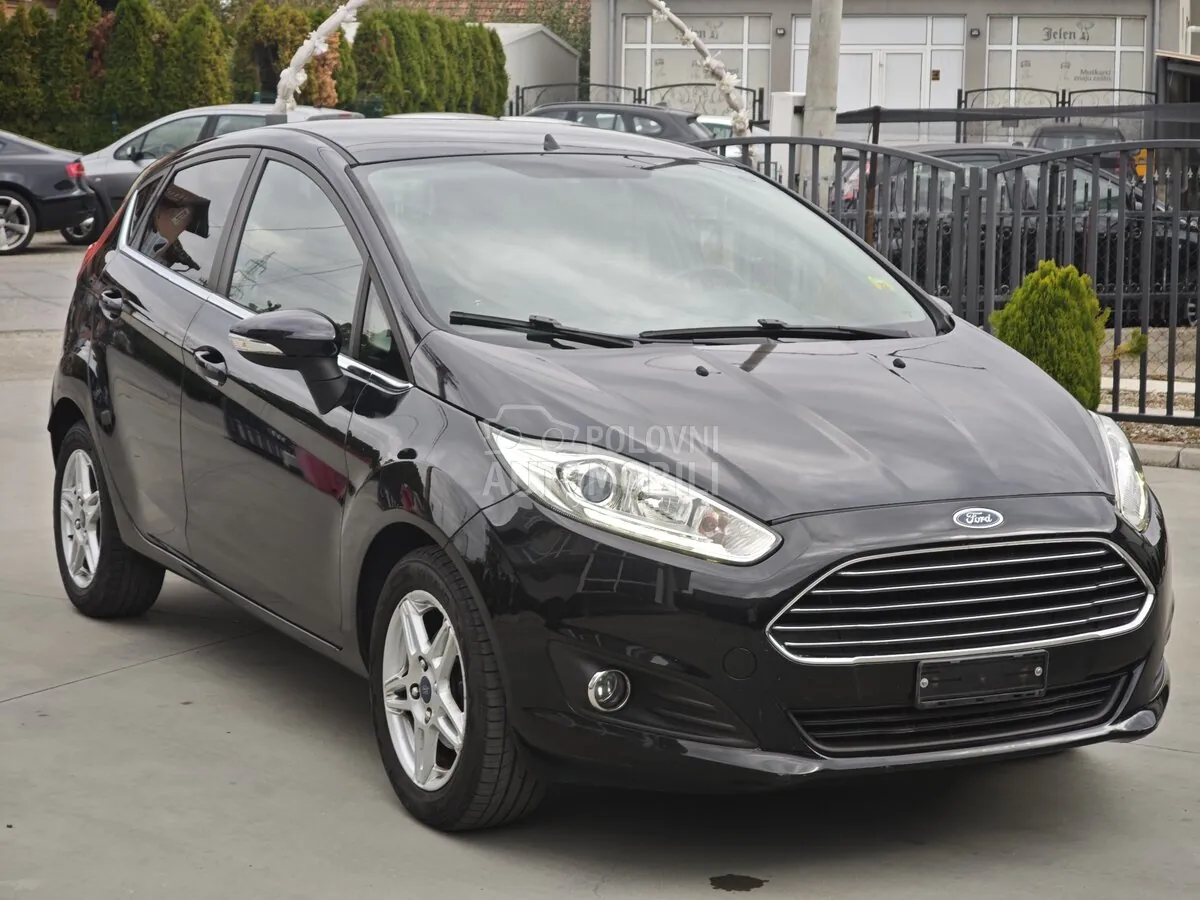 Ford Fiesta 2013 photo 3