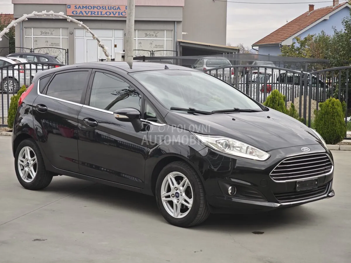 Ford Fiesta 2013 photo 4