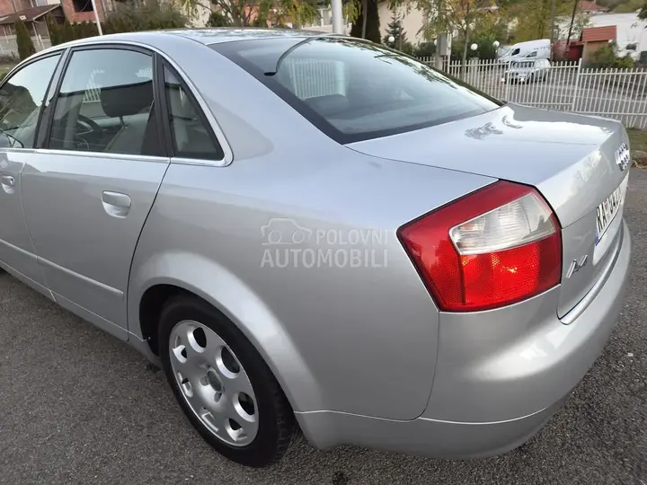 Audi A4 2004 photo 5
