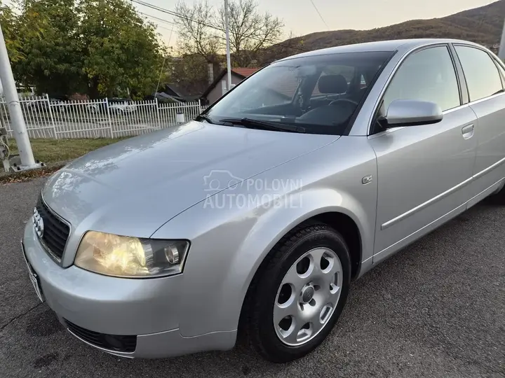 Audi A4 2004 photo 3
