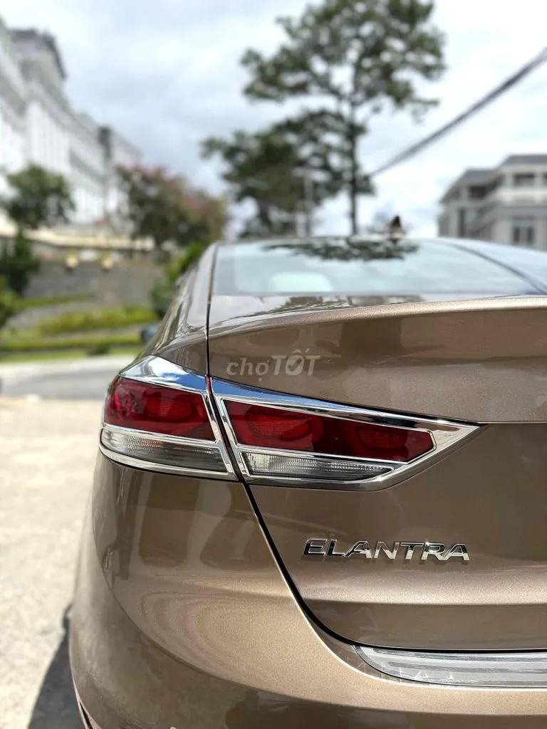 Hyundai Elantra 2017 photo 4