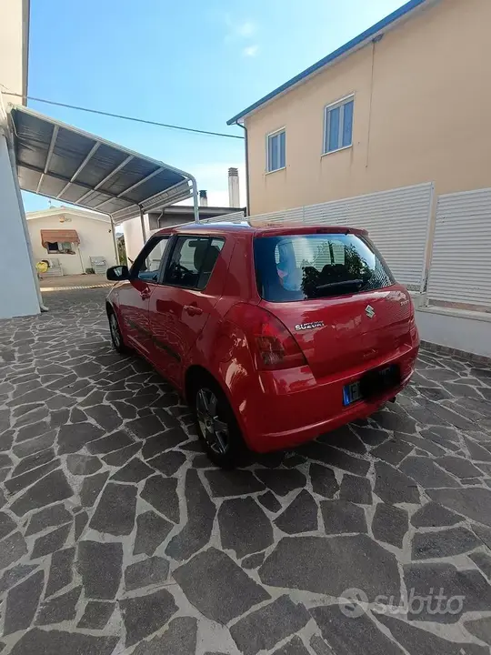 Suzuki Swift 2006 photo 3