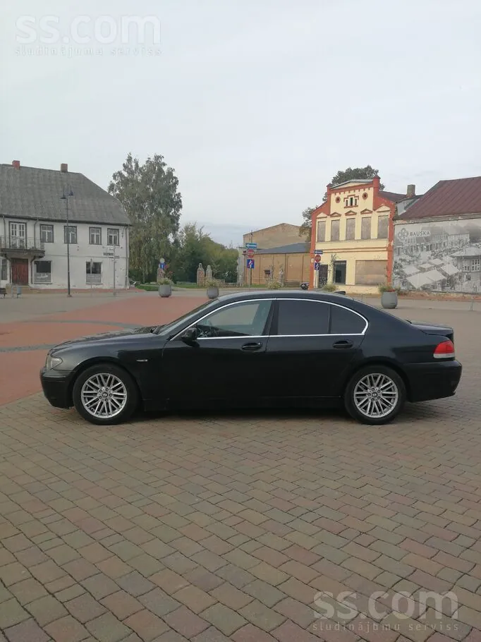 BMW 730 2003 photo 4