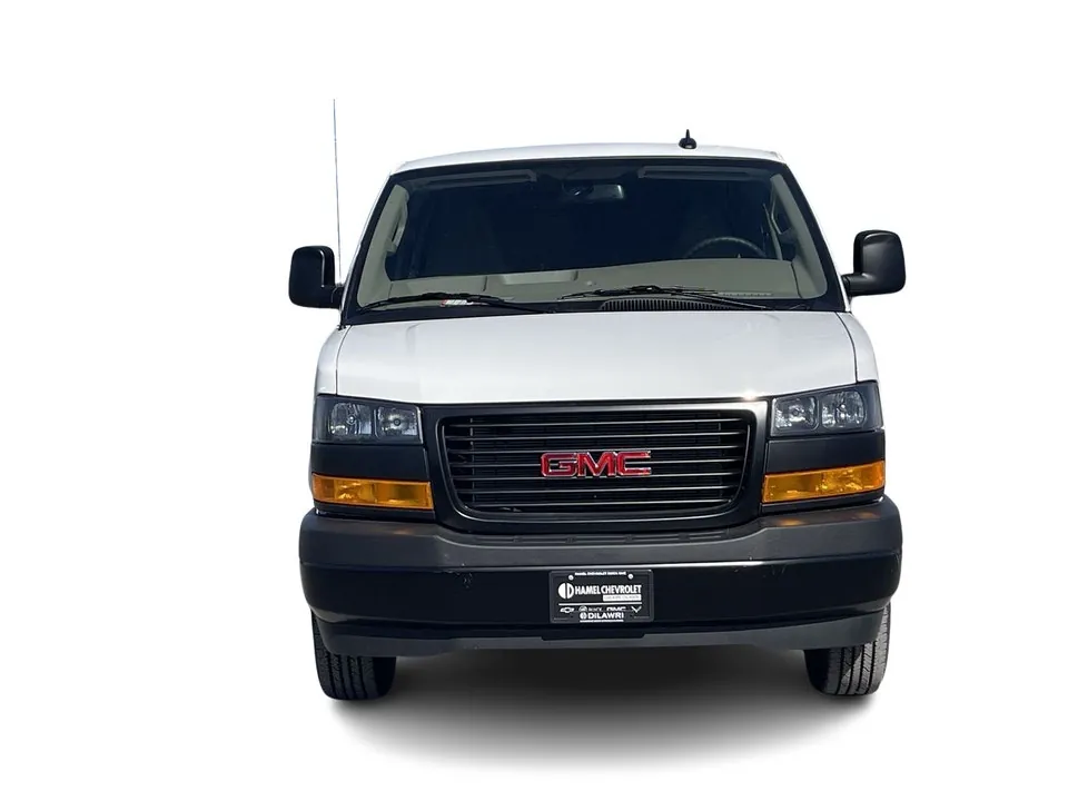 GMC Savana 2025 photo 4