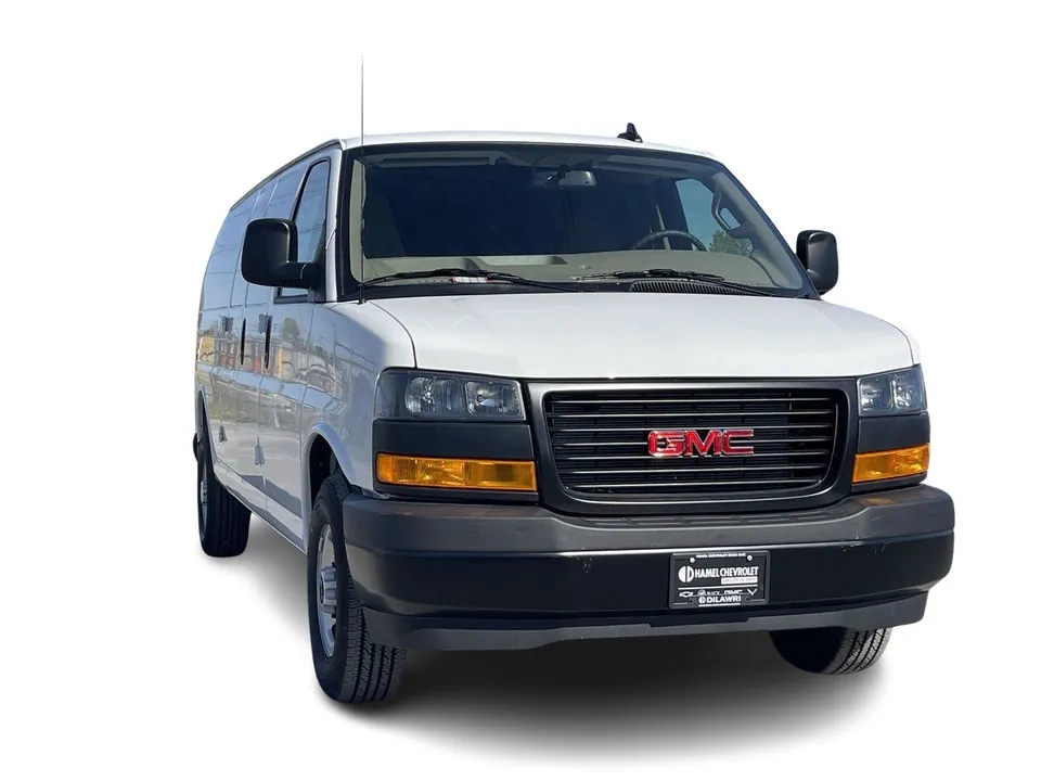 GMC Savana 2025 photo 3