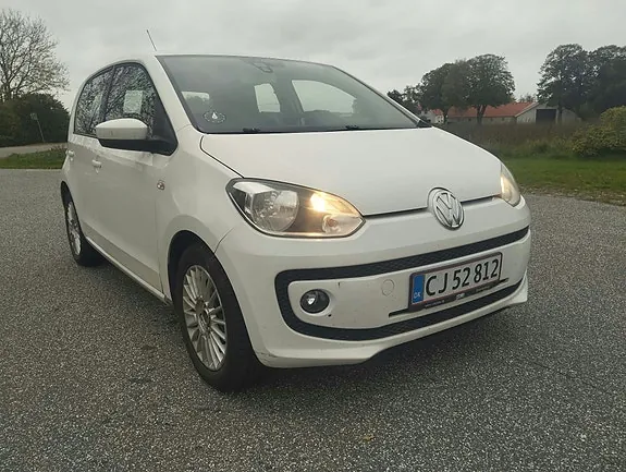 Volkswagen Up 2013 photo 2