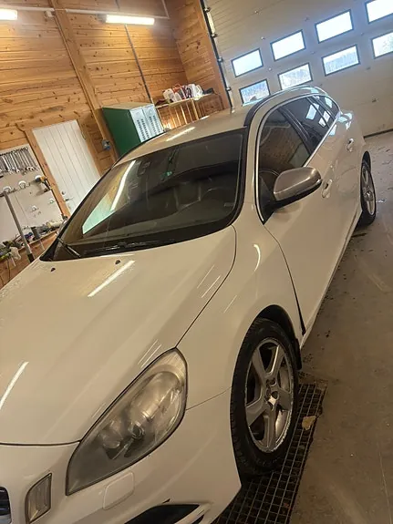 Volvo V60 2012 photo 3