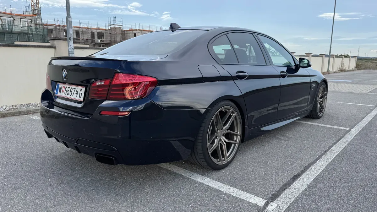 BMW 5 Series 2015 photo 3