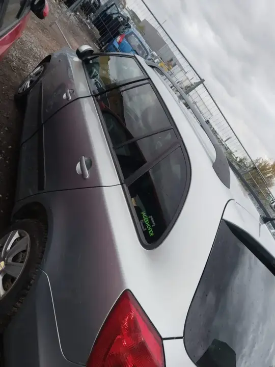 Skoda Fabia 2009 photo 2