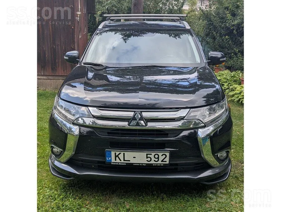 Mitsubishi Outlander 2016 photo 2