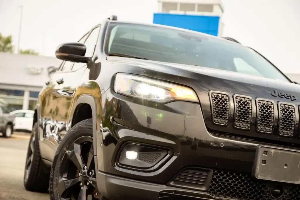 Jeep Cherokee 2023 photo 2