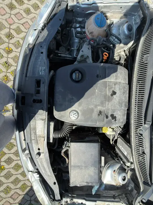 Volkswagen Polo 2004 photo 3