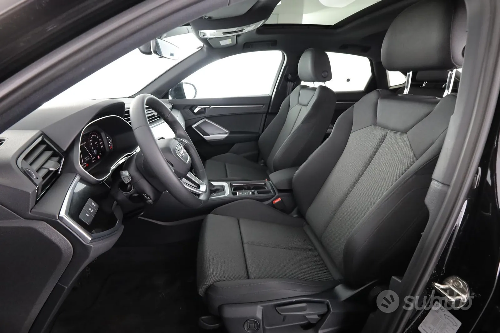 Audi Q3 2025 photo 2