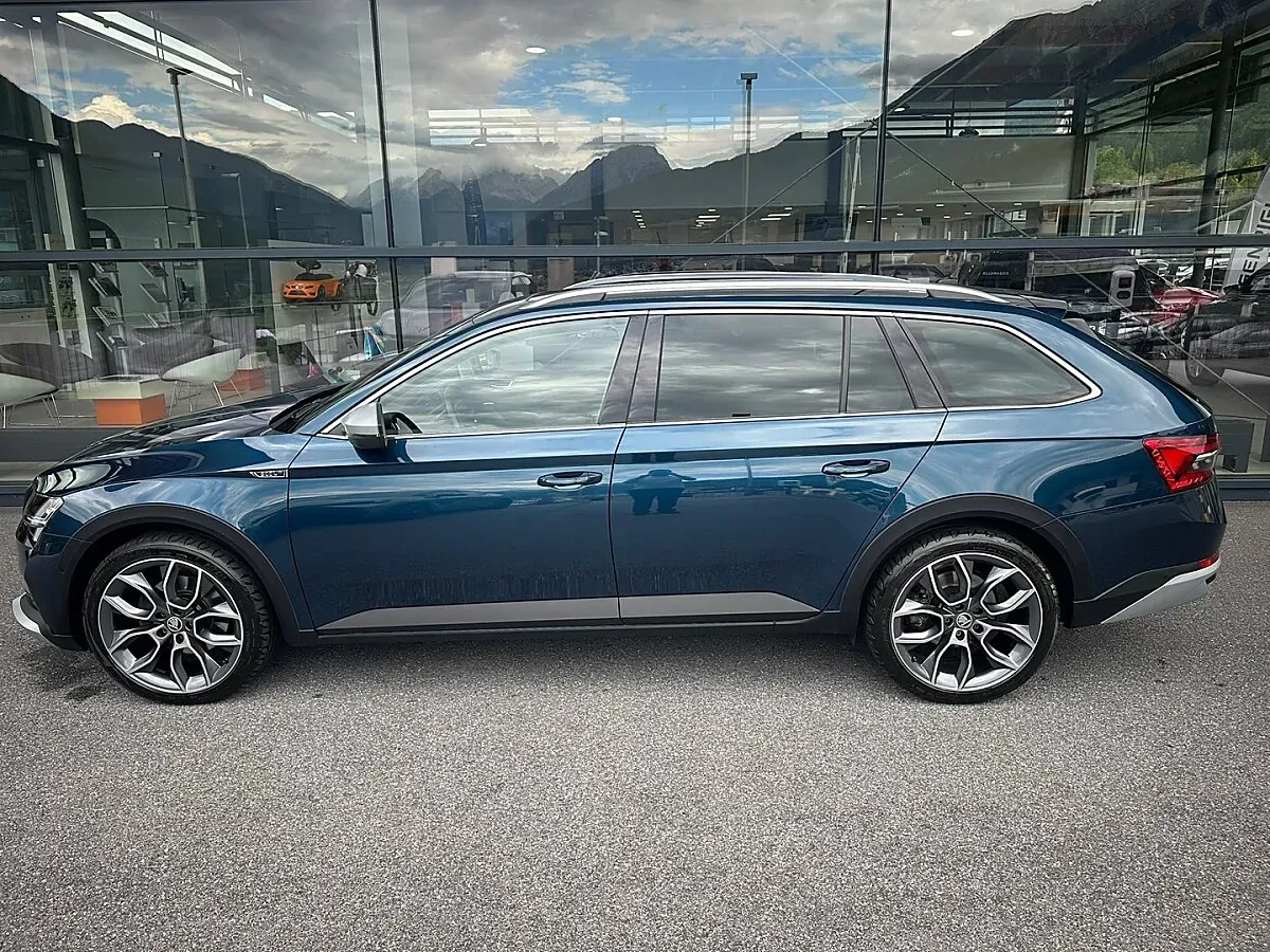 Skoda Superb 2021 photo 3
