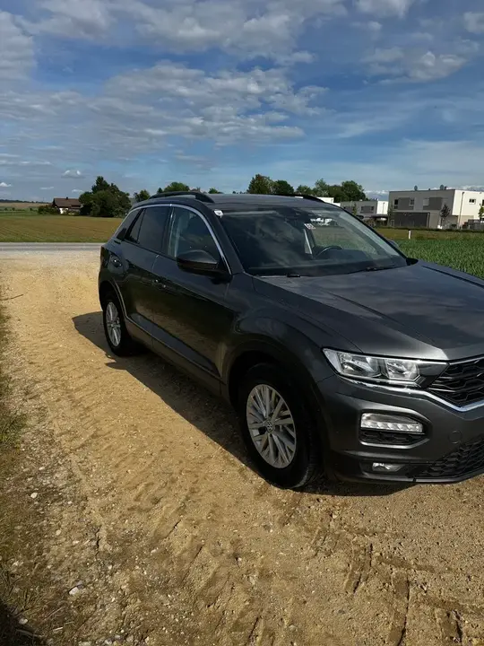 Volkswagen T-Roc 2018 photo 3
