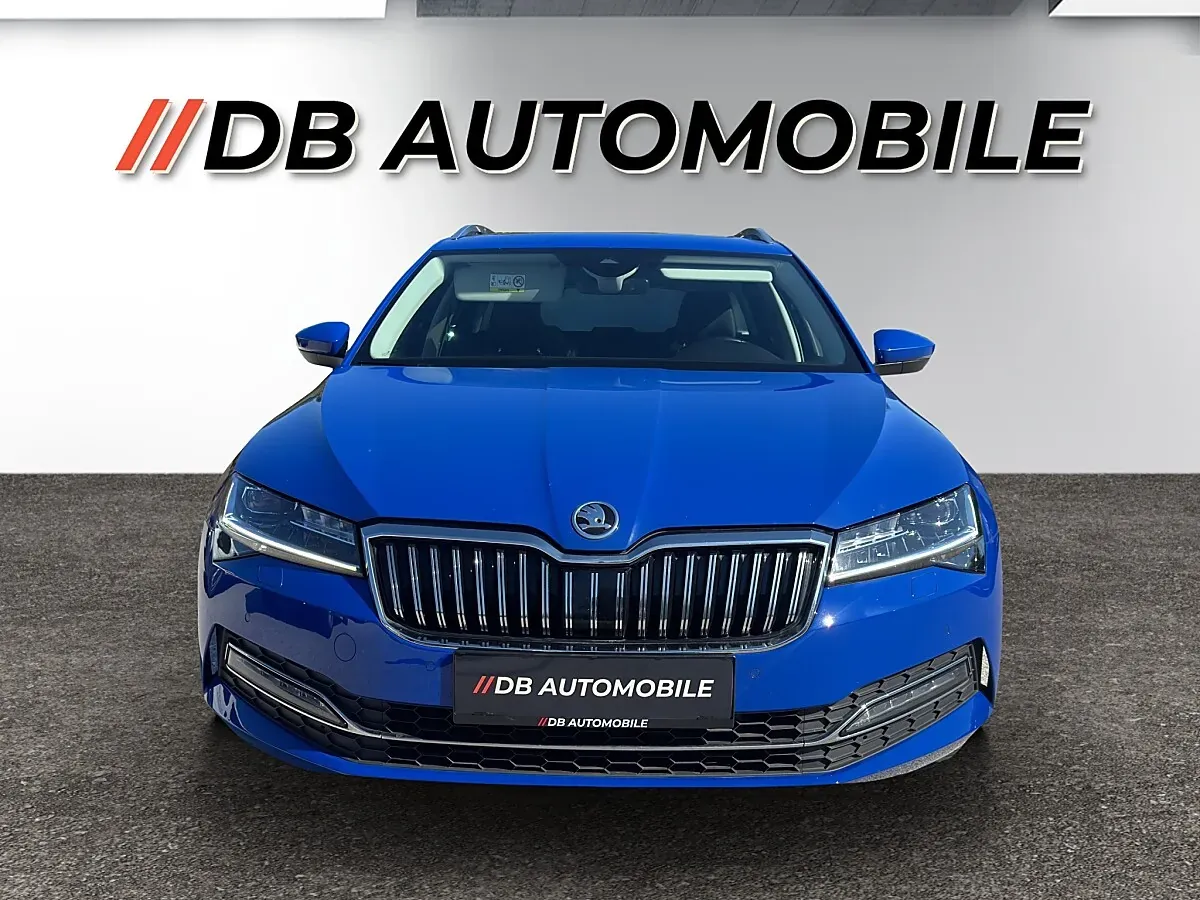 Skoda Superb 2021 photo 2