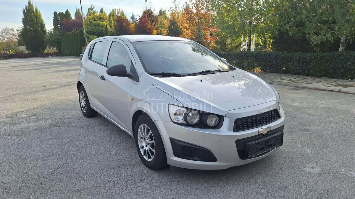 Chevrolet Aveo 2012 photo 2
