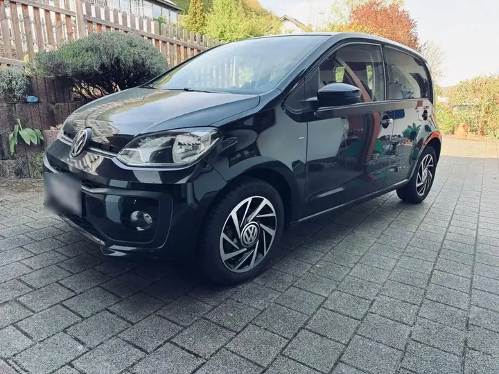 Volkswagen Up