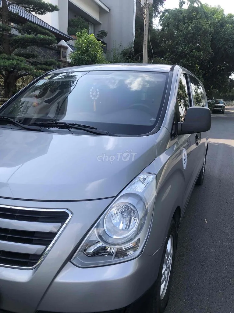 Hyundai Starex 2016 photo 2