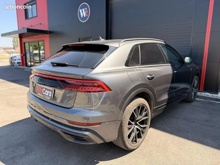Audi Q8 2023 photo 3