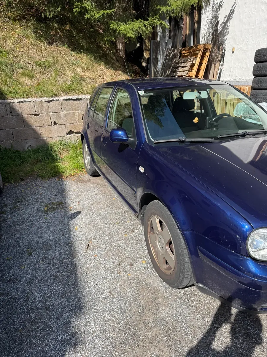 Volkswagen Golf 2003 photo 3