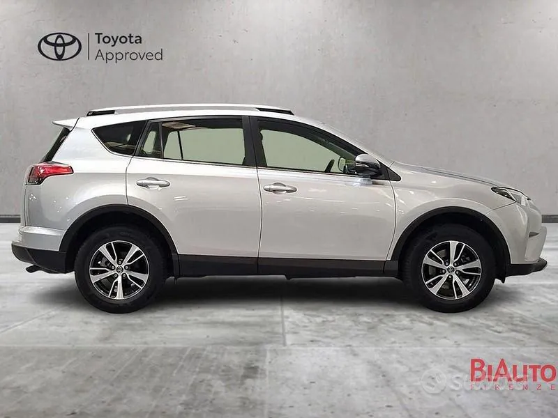 Toyota Rav4 2016 photo 4
