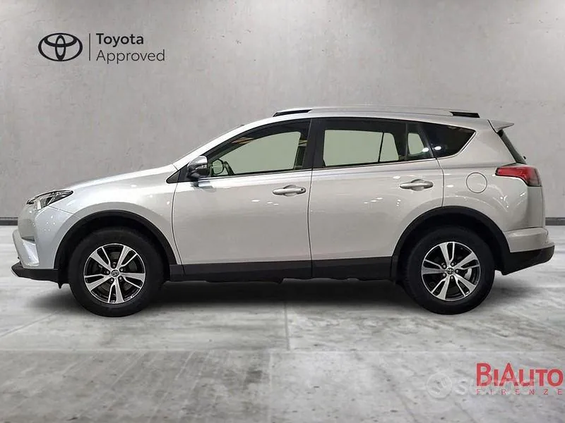 Toyota Rav4 2016 photo 3