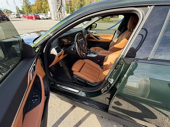 BMW I4 2023 photo 2