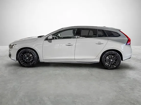 Volvo V60 2016 photo 2