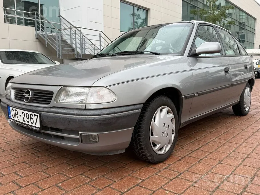Opel Astra 1995 photo 2