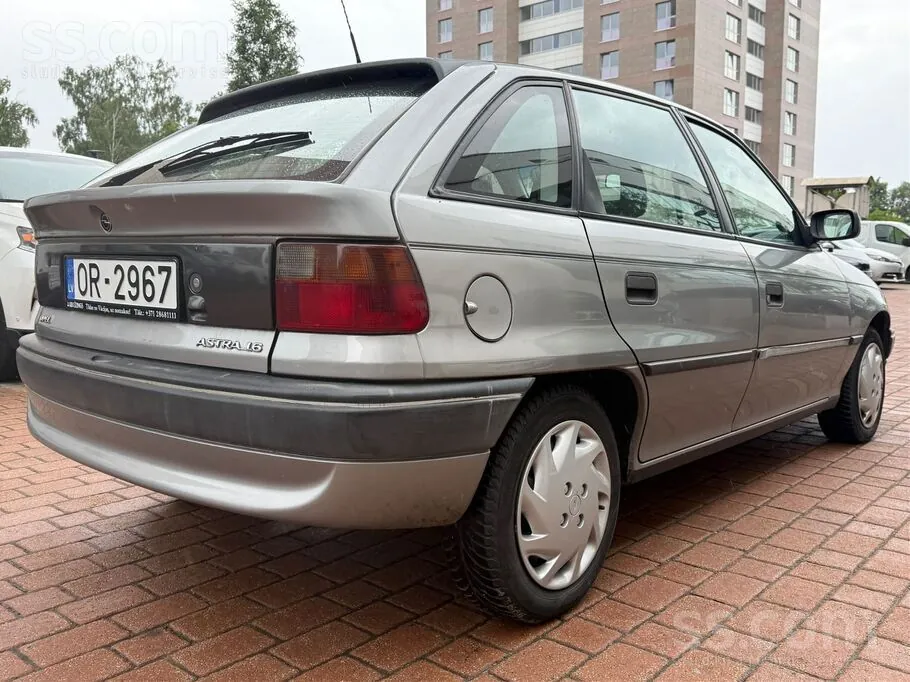 Opel Astra 1995 photo 3