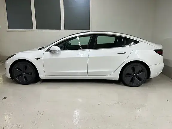Tesla Model 3 2019 photo 3